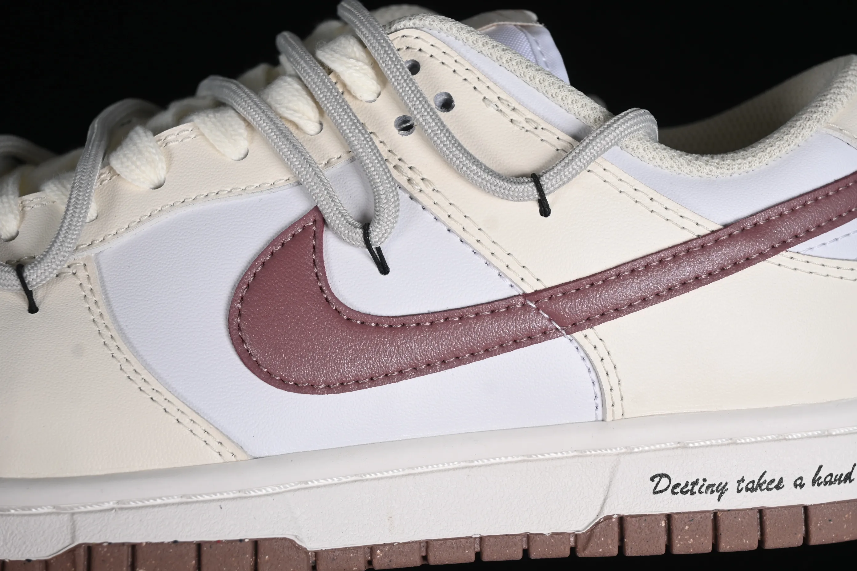 All categories Nk SB Dunk series Nk SB Dunk Low low-top sneakers Nk Dunk Low "Next Nature" milk white dark brown SB strap low-top casual sneakers DD1873-103